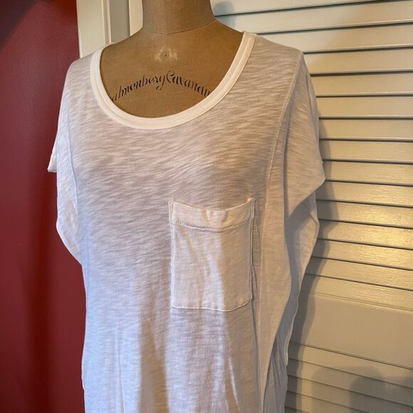 SPLENDID | white semi sheer pocket top M - Picture 3 of 8